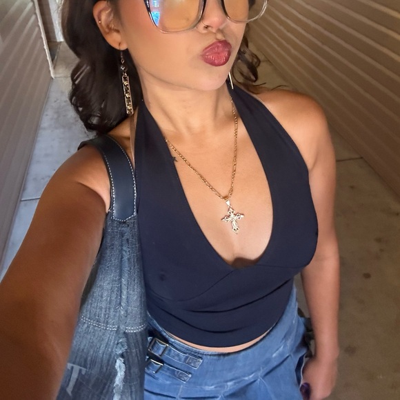 Meet your Posher, Kelly - Picture 1 of 3